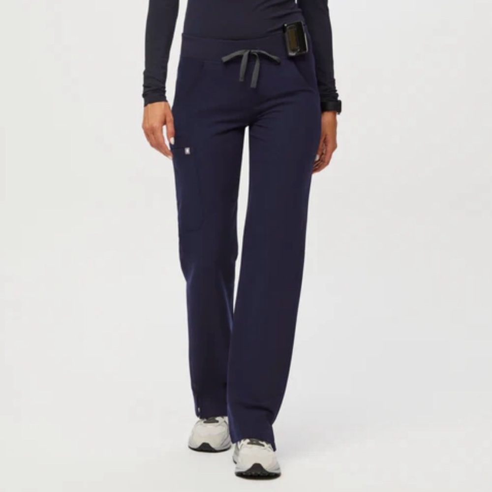 Figs Kade Cargo Scrub Pants